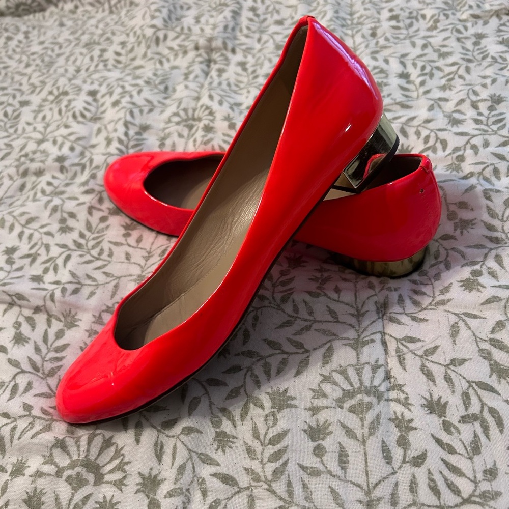 JCrew Patent Leather Neon Persimmon Ballet Flates with Gold Block Heel, Size 8.5